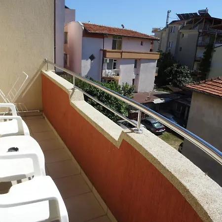 Casa de hóspedes Dobrevi 4*