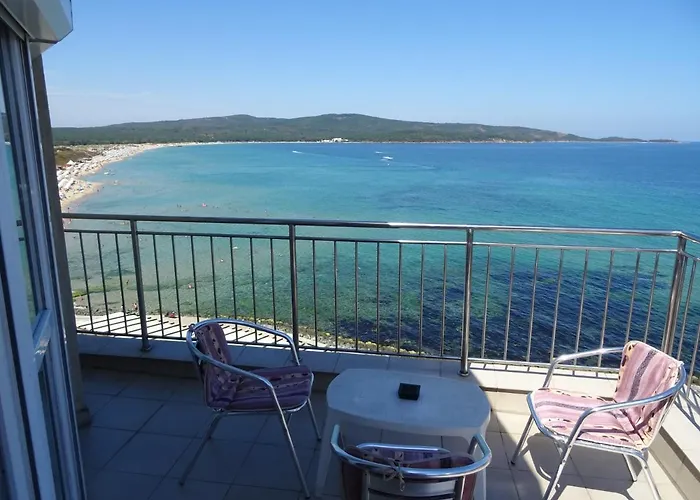 Dobrevi Guest house 4*